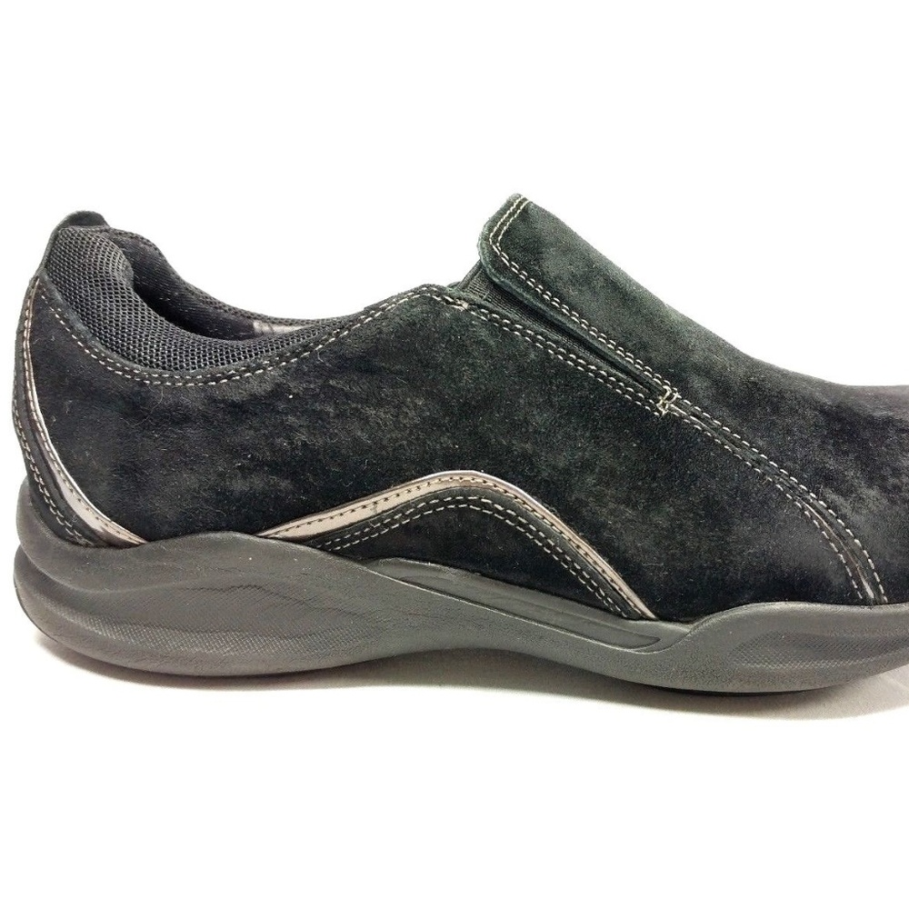 Clarks Wave Size 9 Black Leather Loafer Slip On